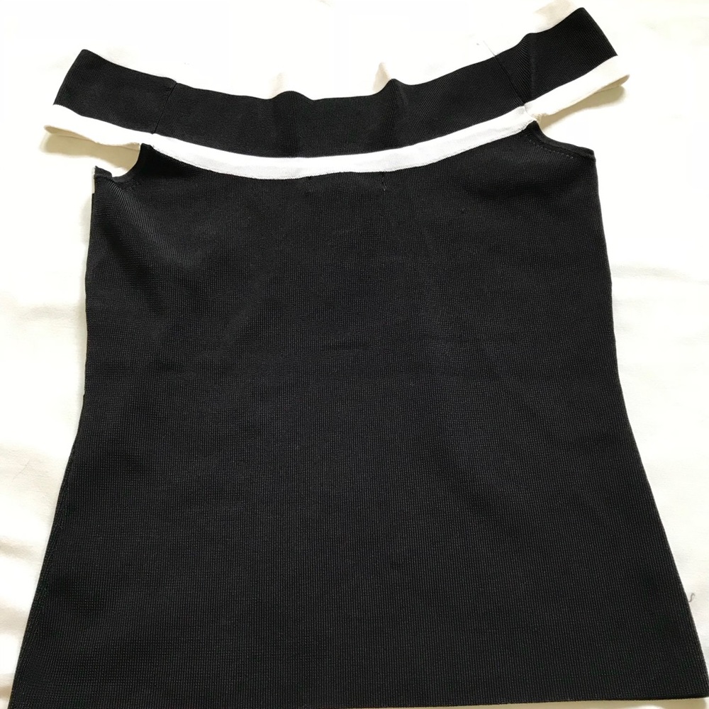 Top clothes Whitehouse/ black market classic